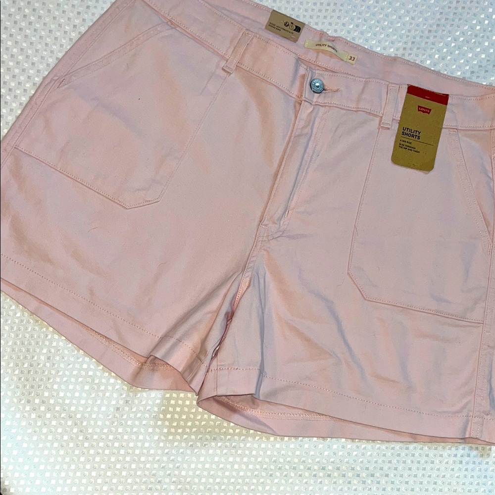 LAST CALL  NWT Levi’s Short Levi’s Utility Shorts Blush Pink Shorts